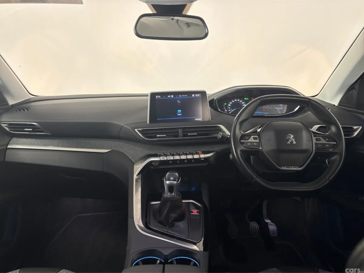 Peugeot 3008 MPV, Diesel, 2019, Grey
