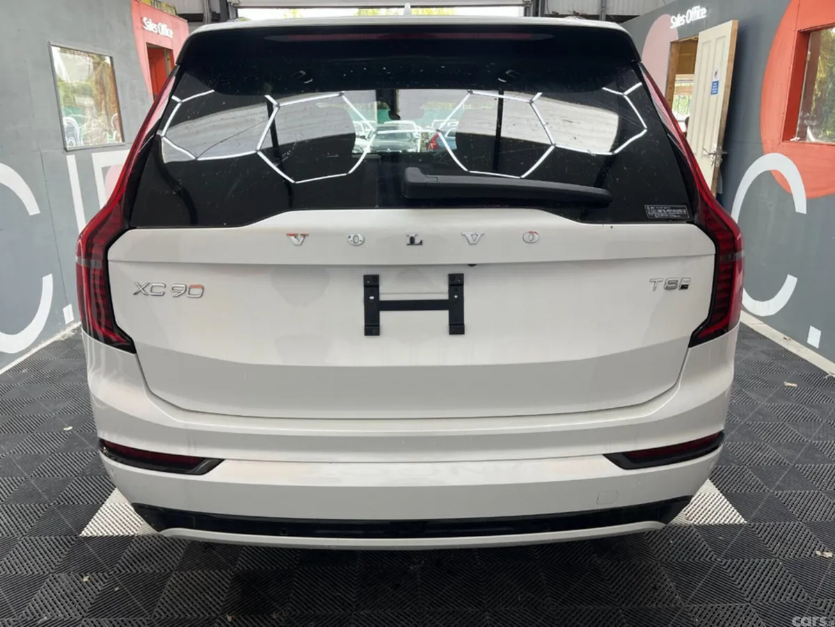 Volvo XC90 SUV, Petrol Hybrid, 2025, White