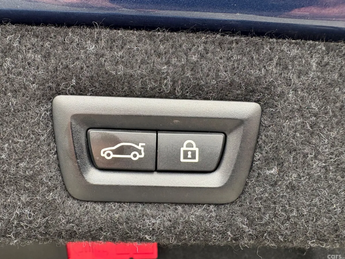 BMW 5-Series Saloon, Petrol Plug-in Hybrid, 2022, Blue