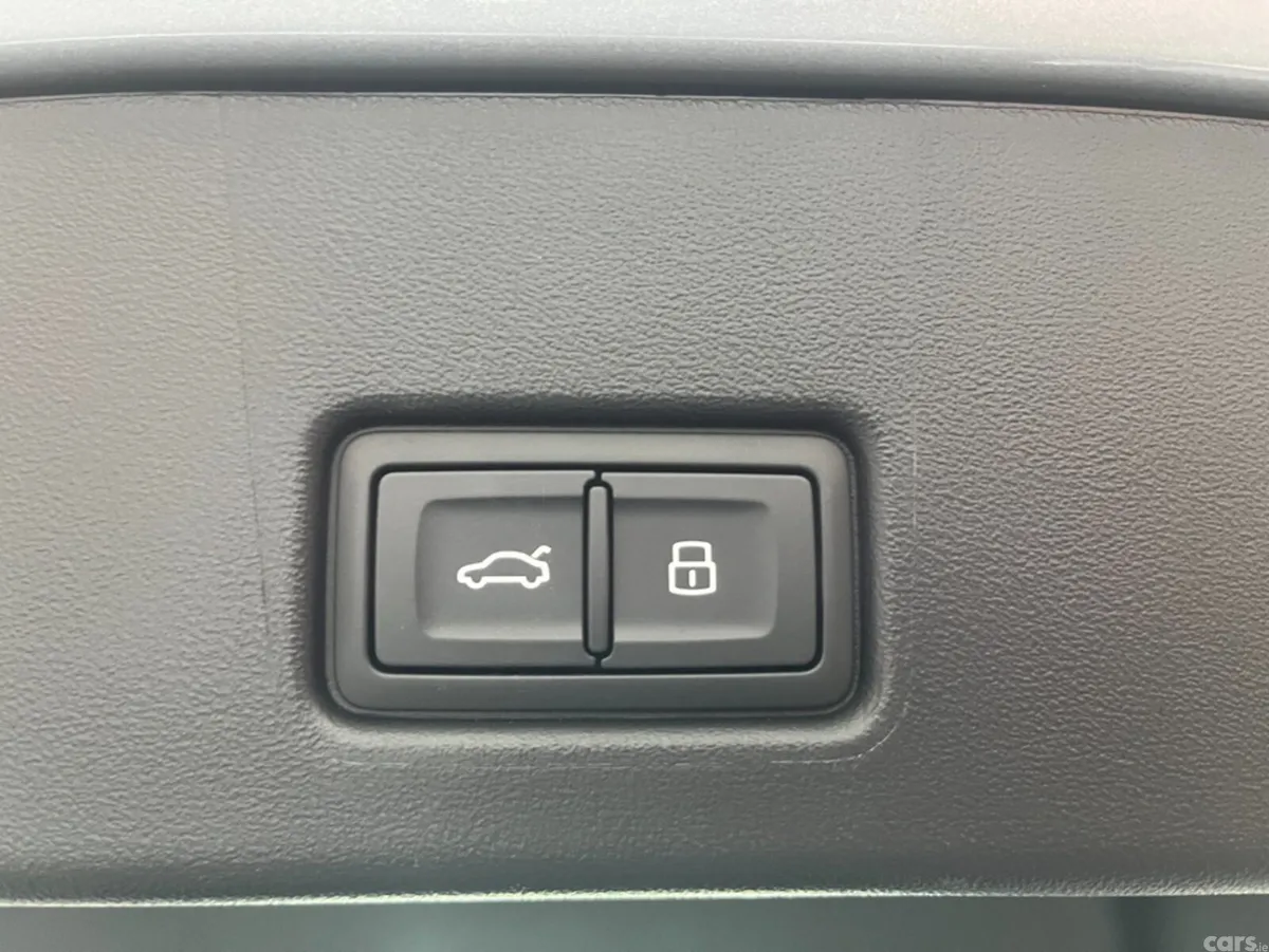 Audi Q4 e-tron SUV, Electric, 2025, Grey