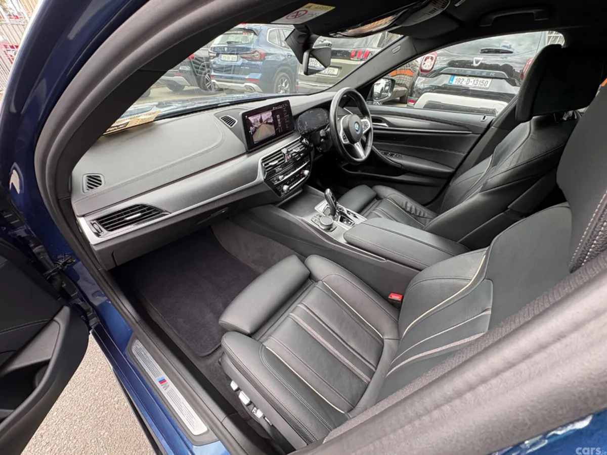 BMW 5-Series Saloon, Petrol Plug-in Hybrid, 2022, Blue