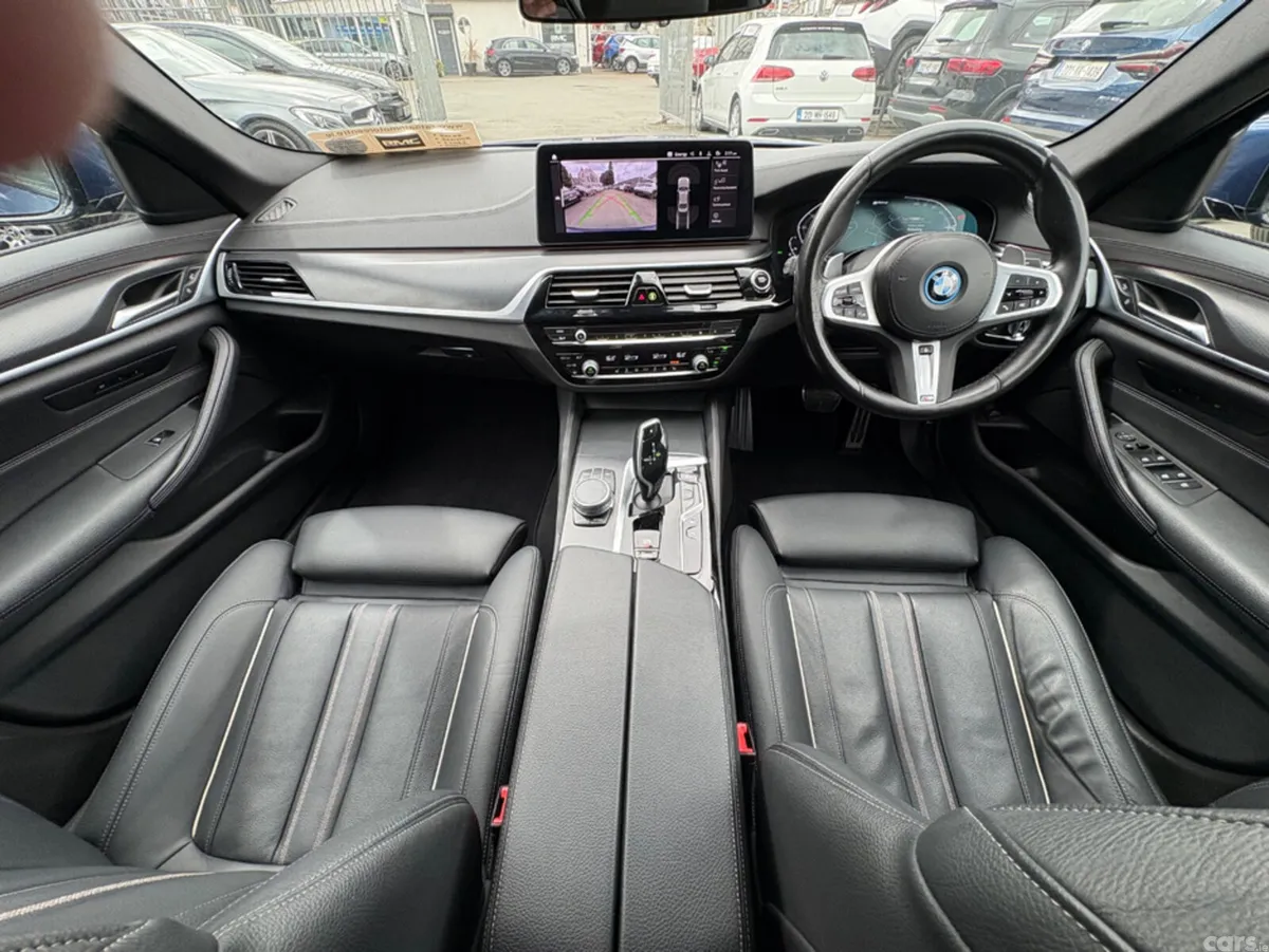 BMW 5-Series Saloon, Petrol Plug-in Hybrid, 2022, Blue