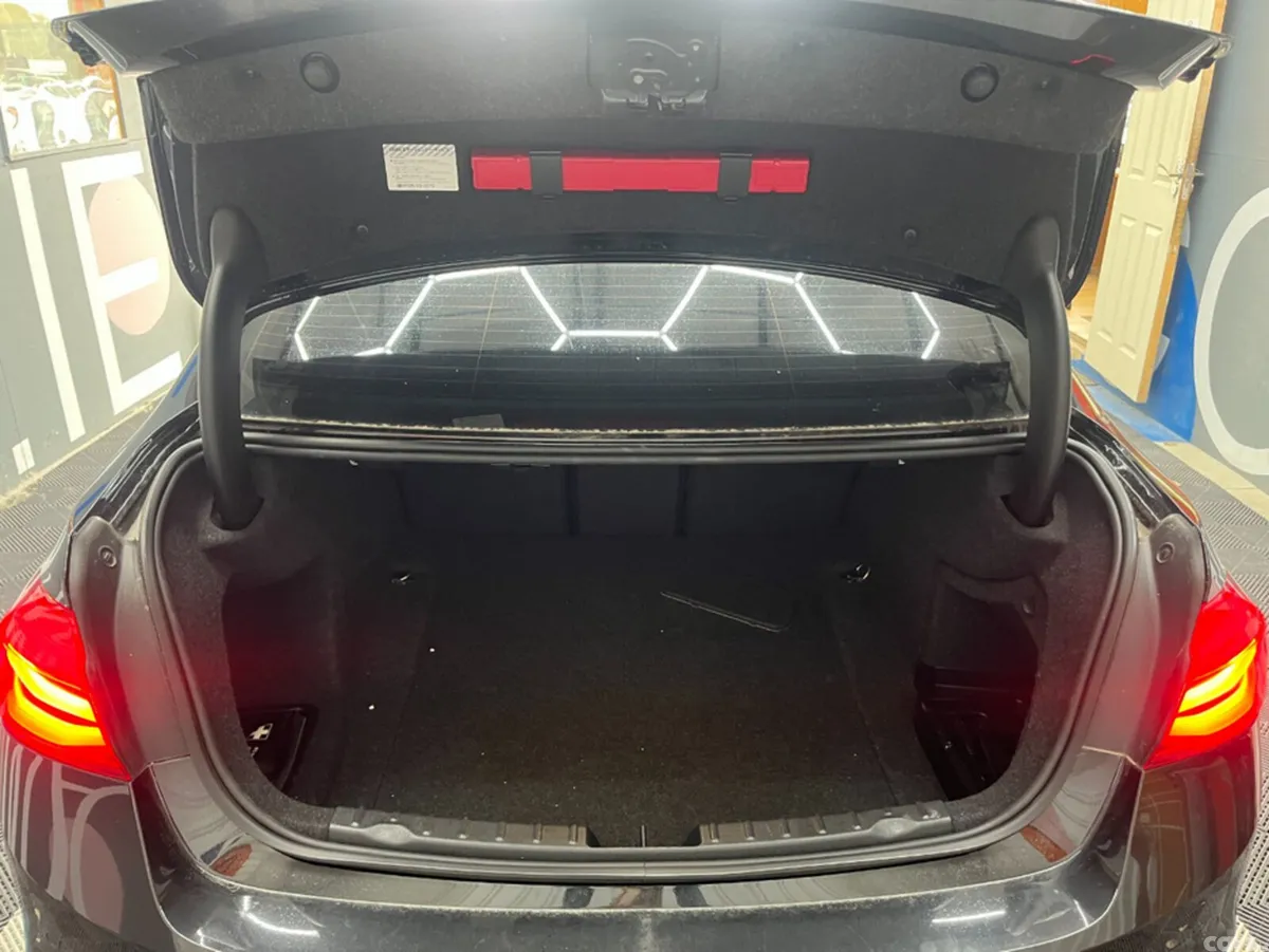 BMW 3-Series Saloon, Diesel, 2017, Black