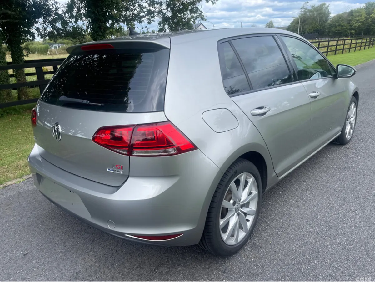 Volkswagen Golf Hatchback, Petrol, 2016, Gold