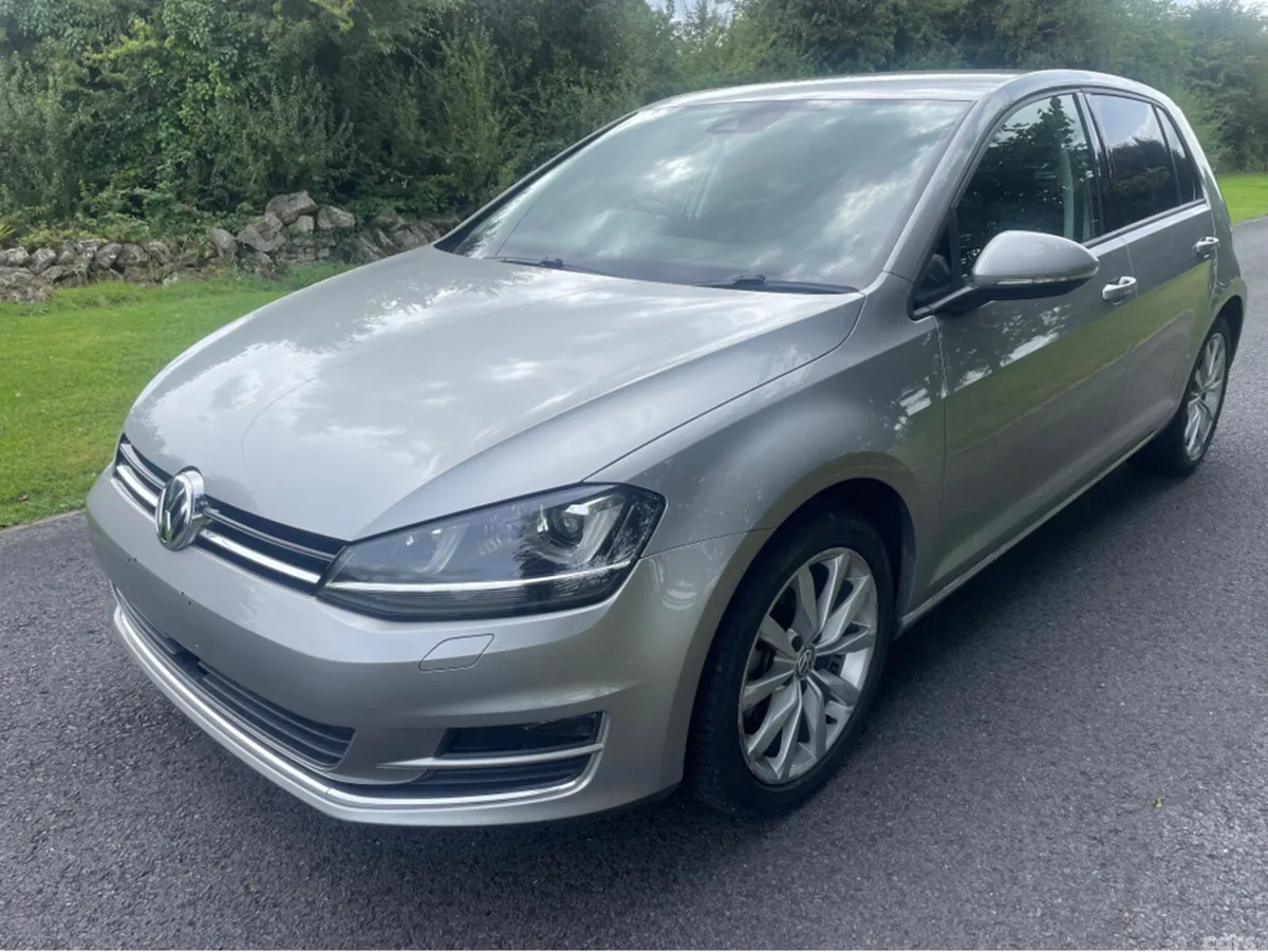 Volkswagen Golf Hatchback, Petrol, 2016, Gold