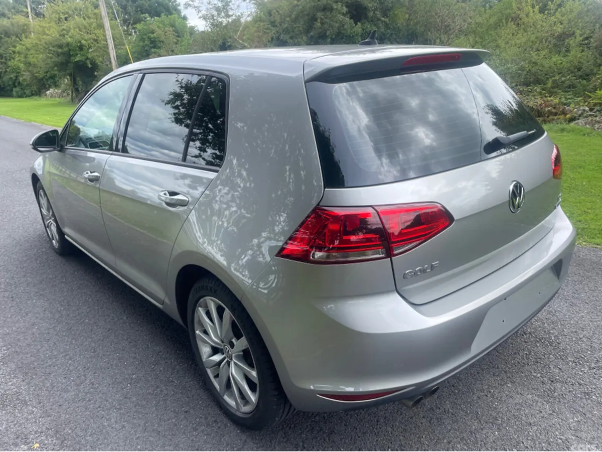 Volkswagen Golf Hatchback, Petrol, 2016, Gold