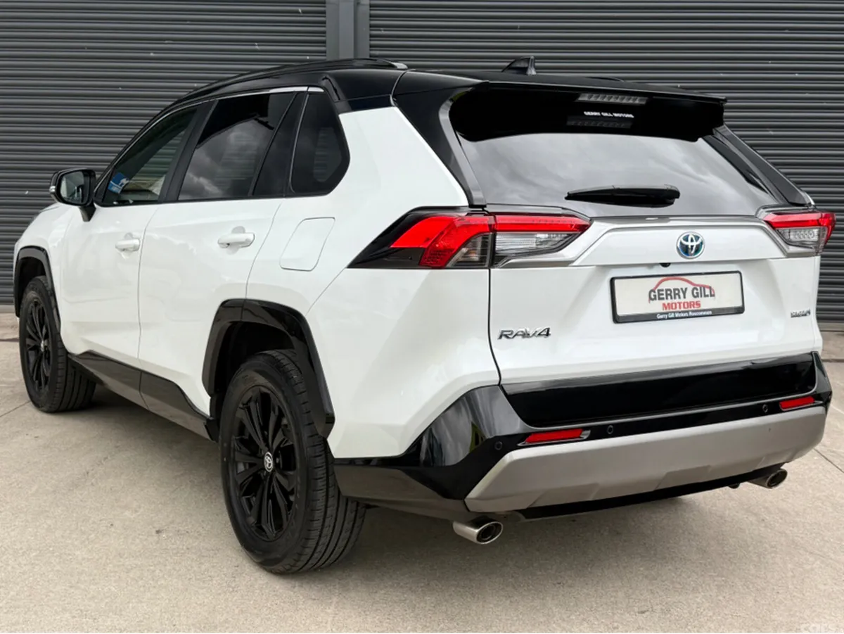 Toyota RAV4 SUV, Petrol Hybrid, 2024, White