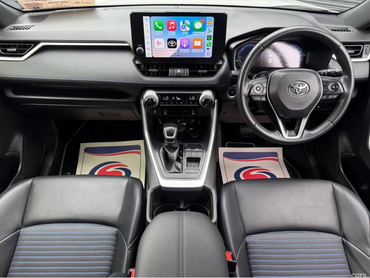 Toyota RAV4 SUV, Petrol Hybrid, 2024, White