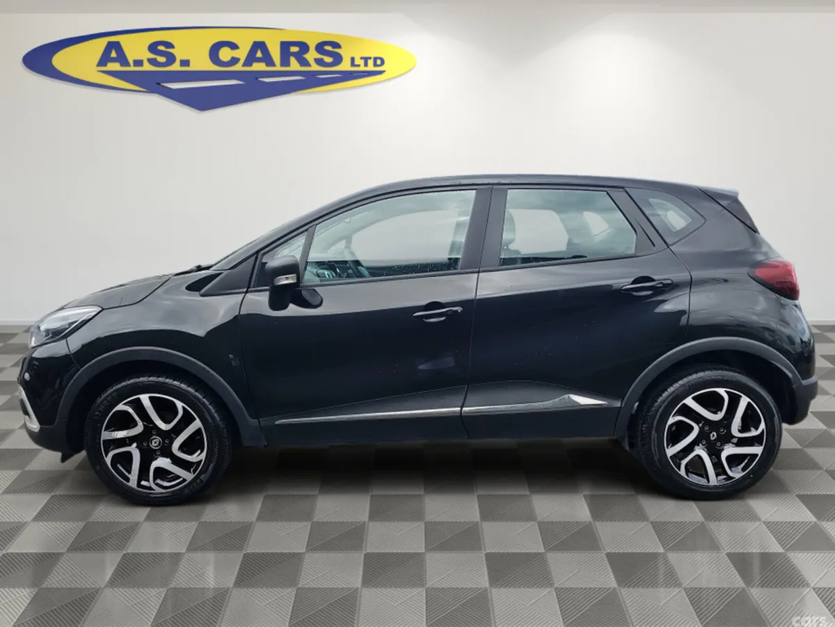 Renault Captur Hatchback, Petrol, 2018, Black