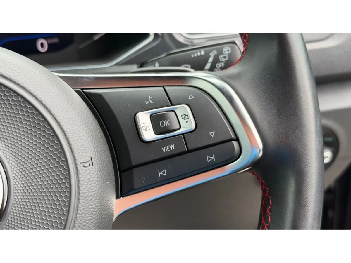 Volkswagen T-Roc SUV, Diesel, 2020, Black