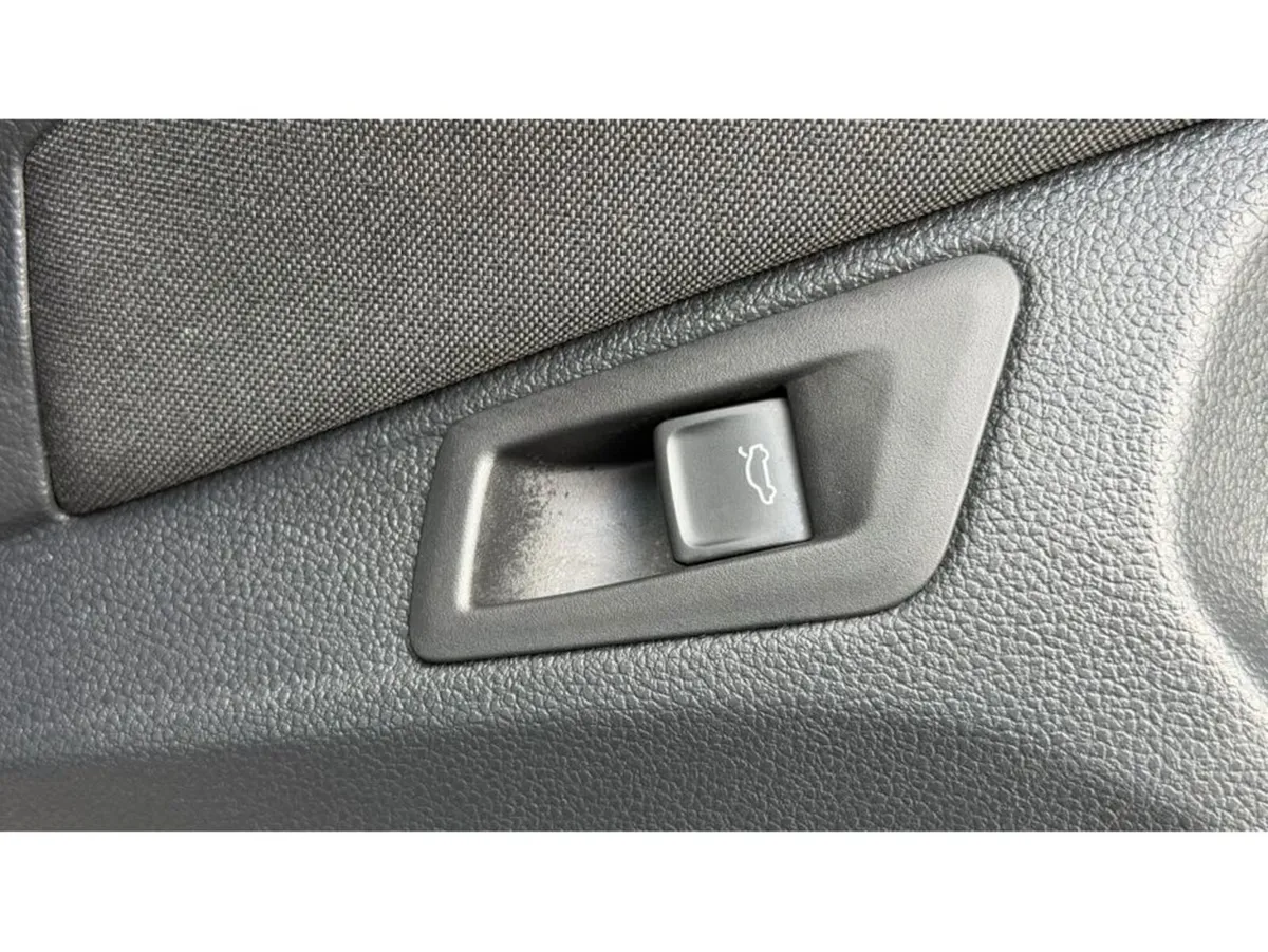 Volkswagen T-Roc SUV, Diesel, 2020, Black