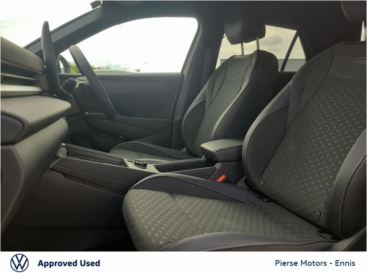 Volkswagen T-Roc SUV, Petrol, 2026, Black