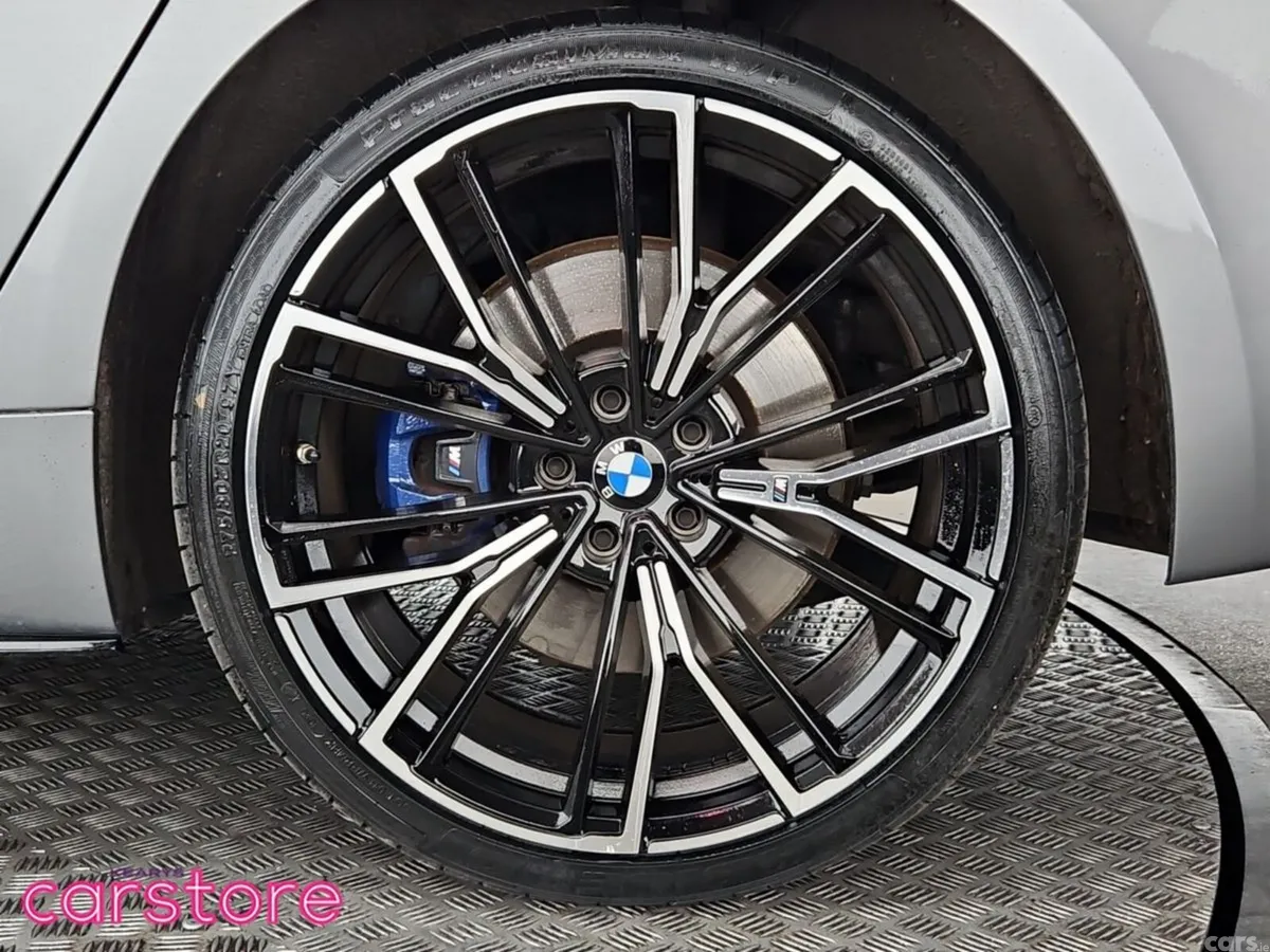 BMW 5-Series Saloon, Petrol Plug-in Hybrid, 2023, Grey