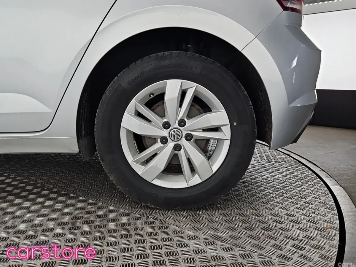 Volkswagen Polo Hatchback, Petrol, 2019, Silver