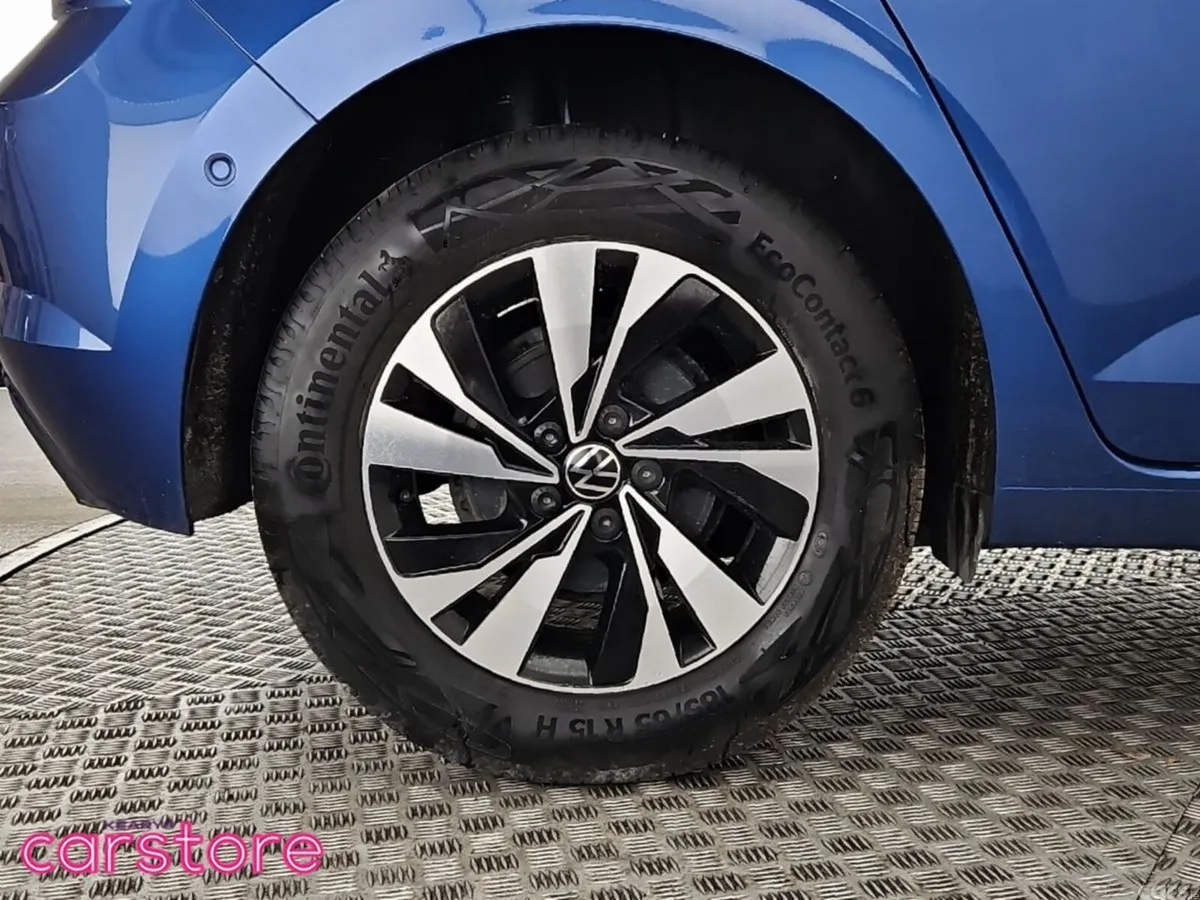 Volkswagen Polo Hatchback, Petrol, 2021, Blue