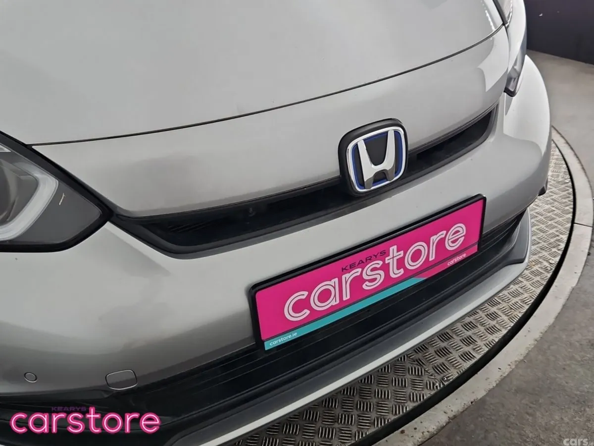 Honda Fit Hatchback, Petrol Hybrid, 2023, White