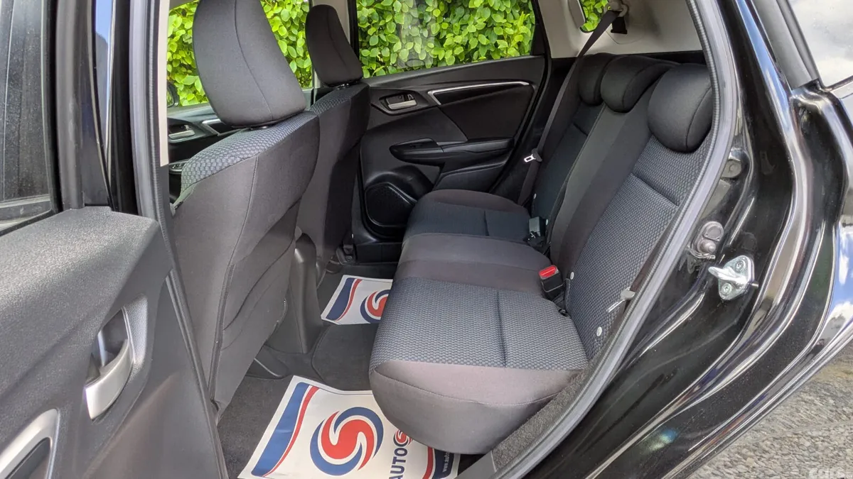 Honda Jazz Hatchback, Petrol, 2018, Black