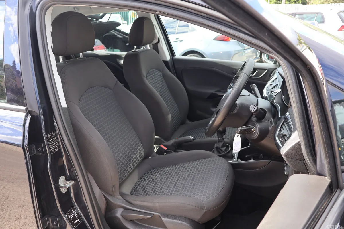 Opel Corsa Hatchback, Petrol, 2019, Blue