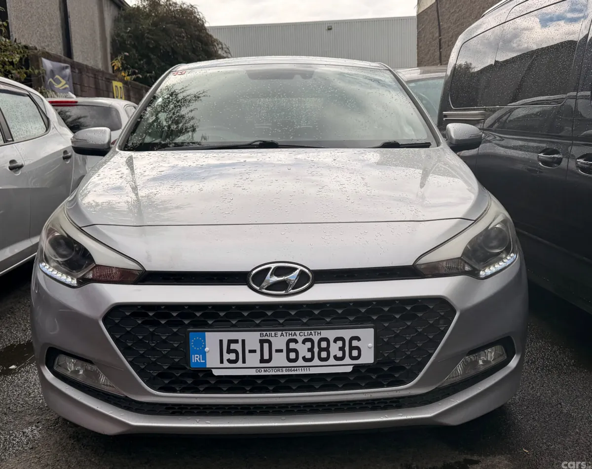 Hyundai i20 Hatchback, Petrol, 2015, Silver