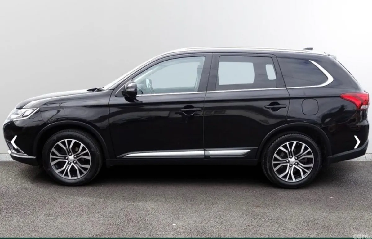 Mitsubishi Outlander SUV, Diesel, 2019, Black