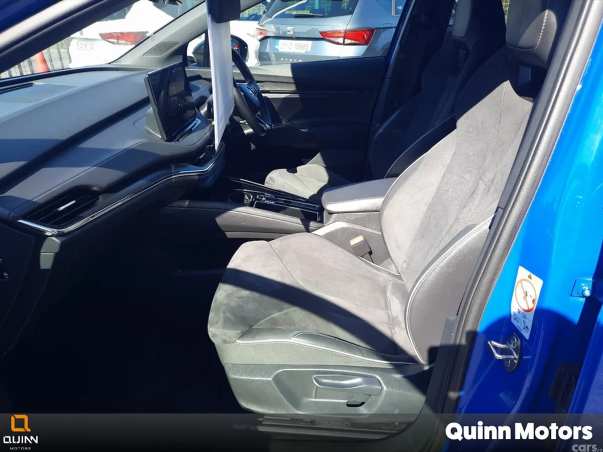 Skoda Enyaq Hatchback, Electric, 2023, Blue