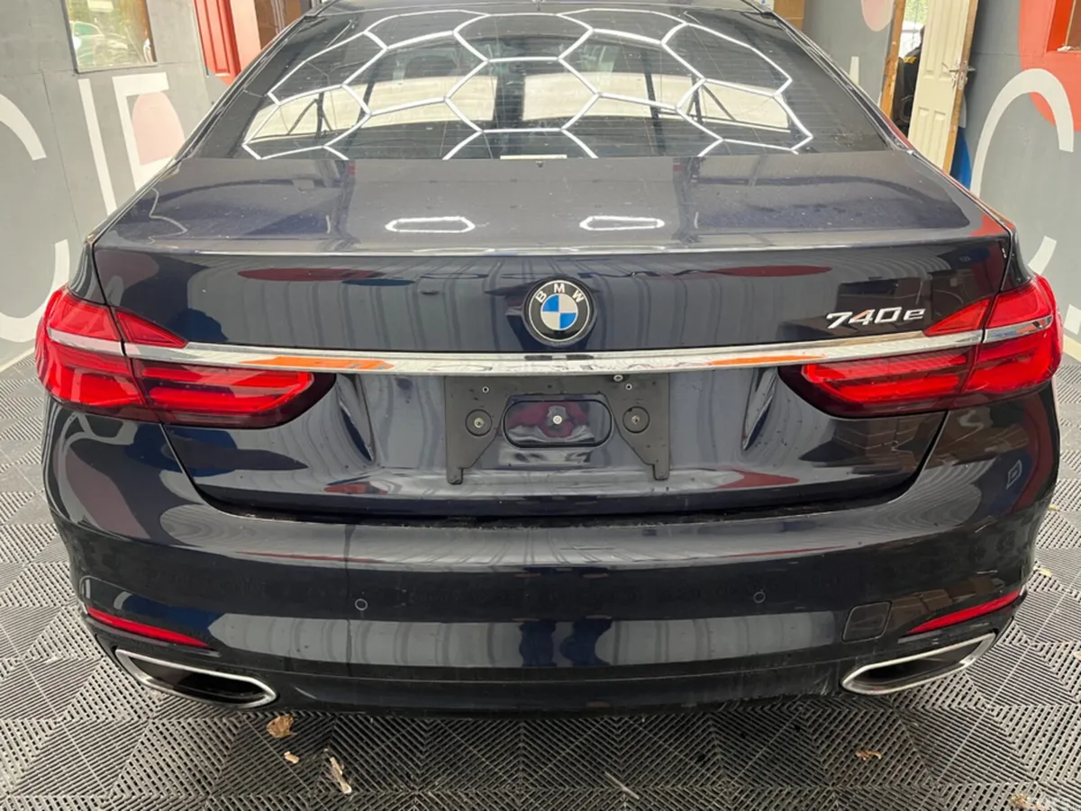 BMW 7-Series Saloon, Petrol, 2017, Blue