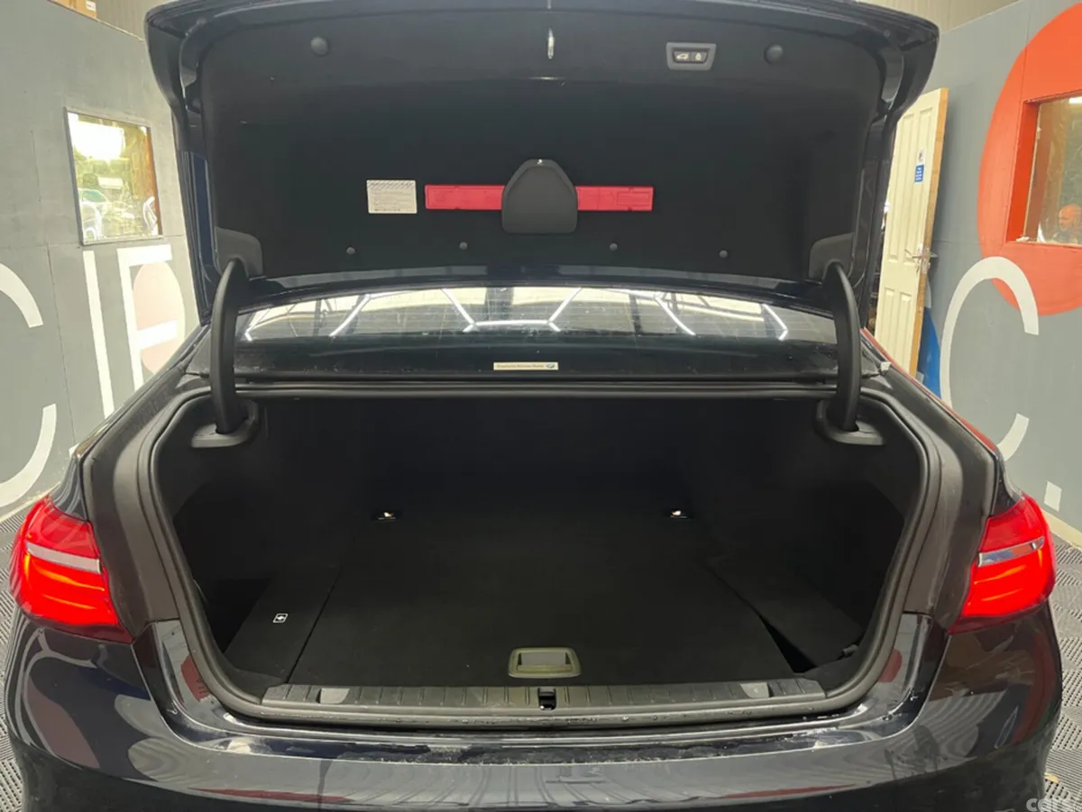 BMW 7-Series Saloon, Petrol, 2017, Blue