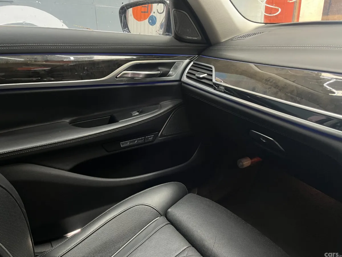 BMW 7-Series Saloon, Petrol, 2017, Blue