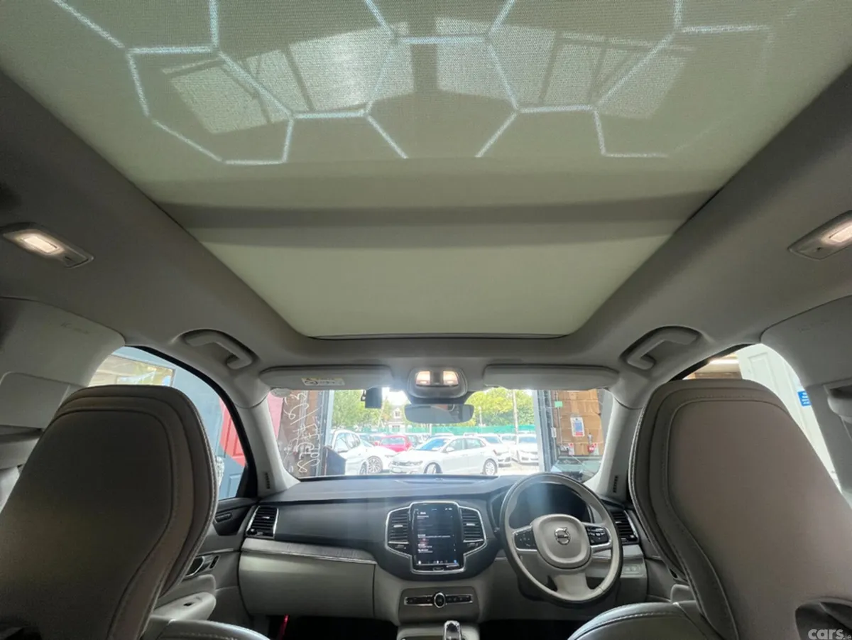 Volvo XC90 SUV, Petrol Hybrid, 2023, White