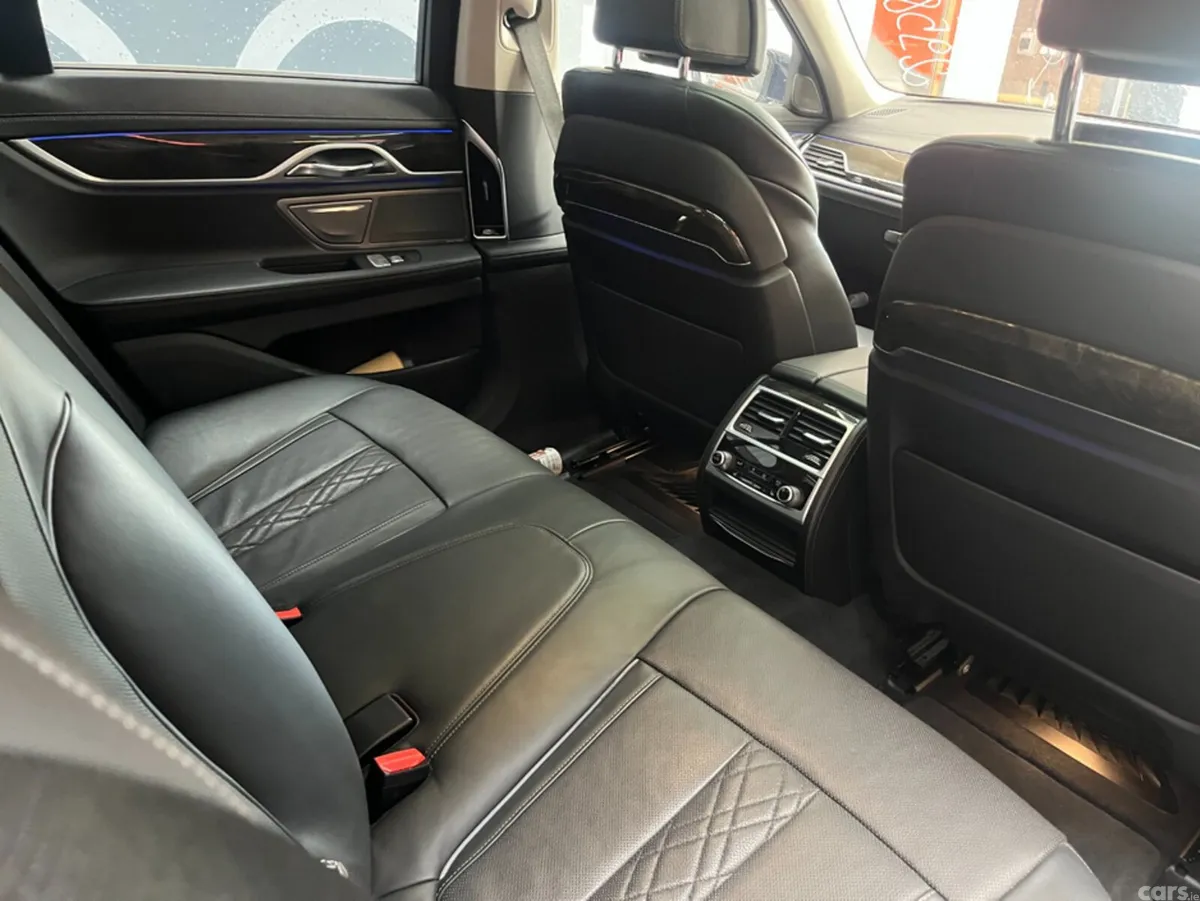 BMW 7-Series Saloon, Petrol, 2017, Blue