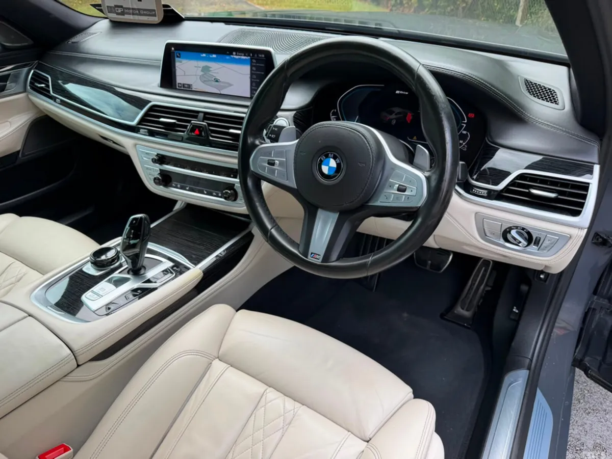 BMW 7-Series Saloon, Petrol Plug-in Hybrid, 2019, Grey