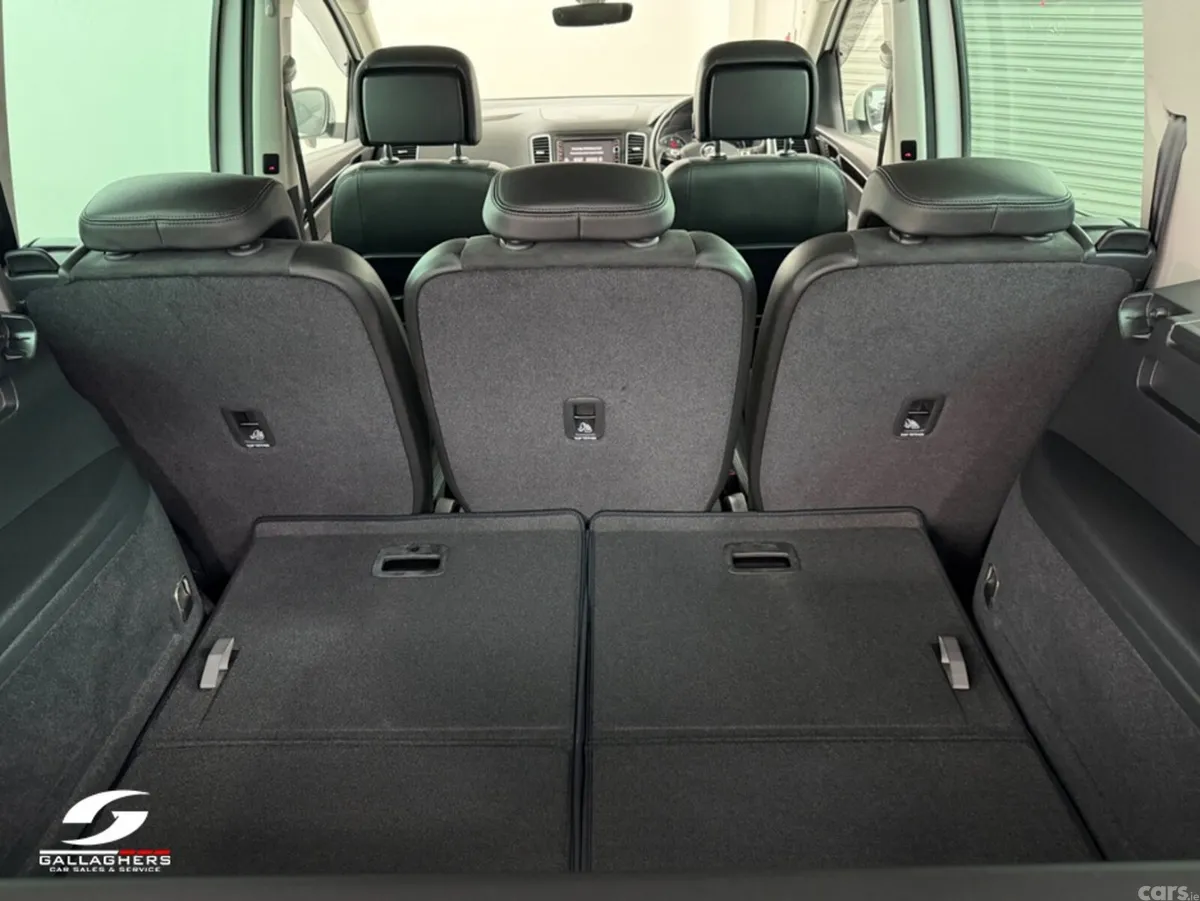 Volkswagen Sharan MPV, Petrol, 2021, White