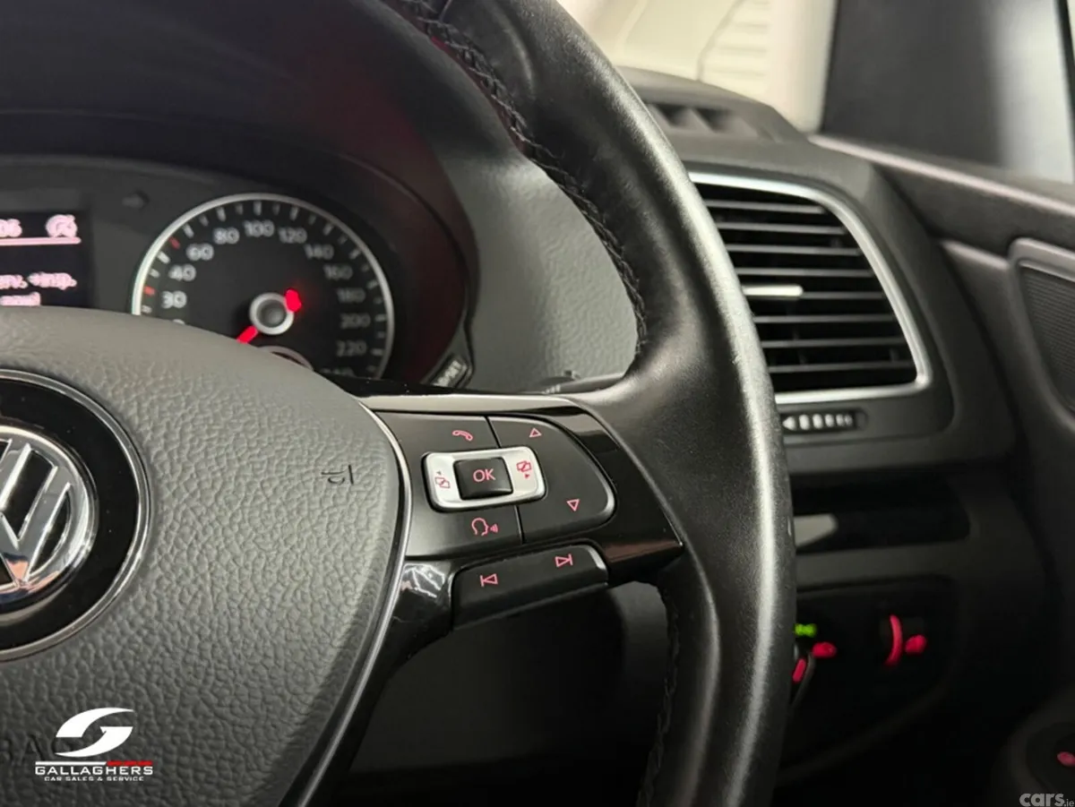 Volkswagen Sharan MPV, Petrol, 2021, White