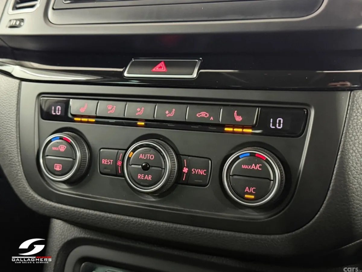Volkswagen Sharan MPV, Petrol, 2021, White