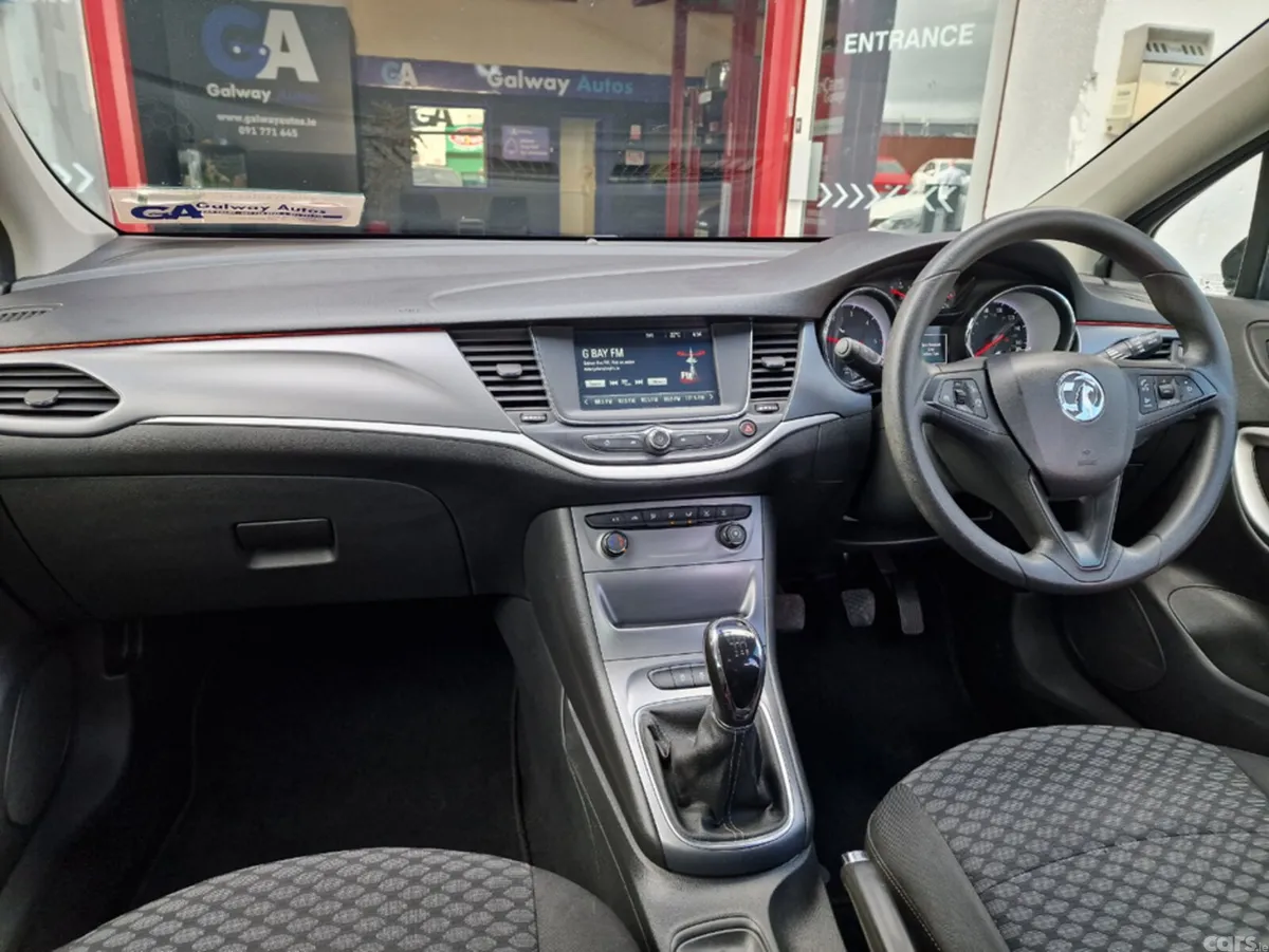 Opel Astra Hatchback, Diesel, 2018, Black