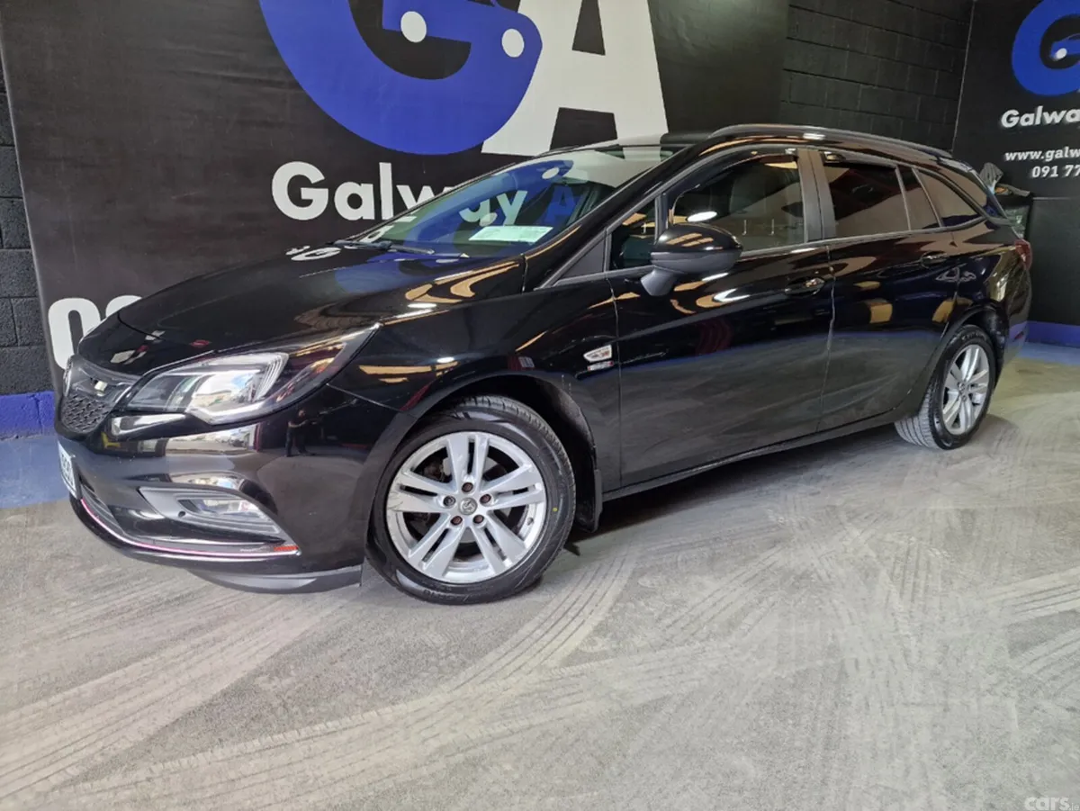 Opel Astra Hatchback, Diesel, 2018, Black