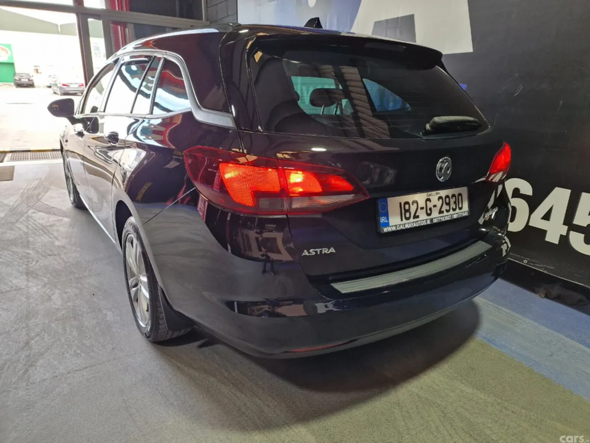 Opel Astra Hatchback, Diesel, 2018, Black