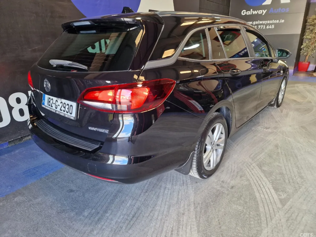 Opel Astra Hatchback, Diesel, 2018, Black