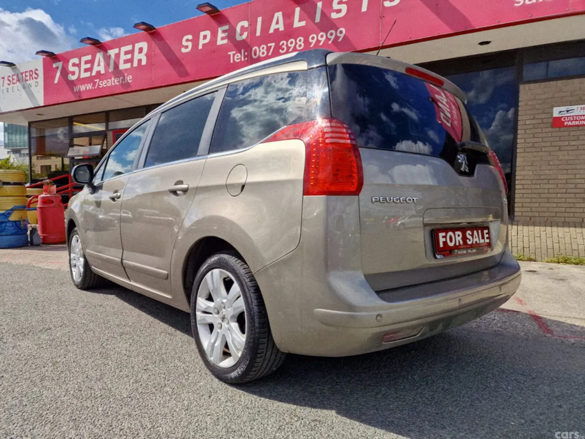 Peugeot 5008 MPV, Diesel, 2013, Grey