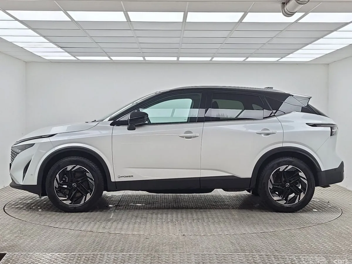 Nissan Qashqai MPV, Petrol Hybrid, 2026, White