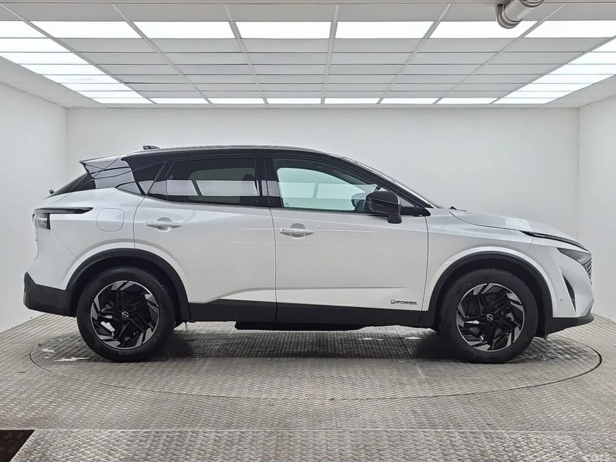 Nissan Qashqai MPV, Petrol Hybrid, 2026, White