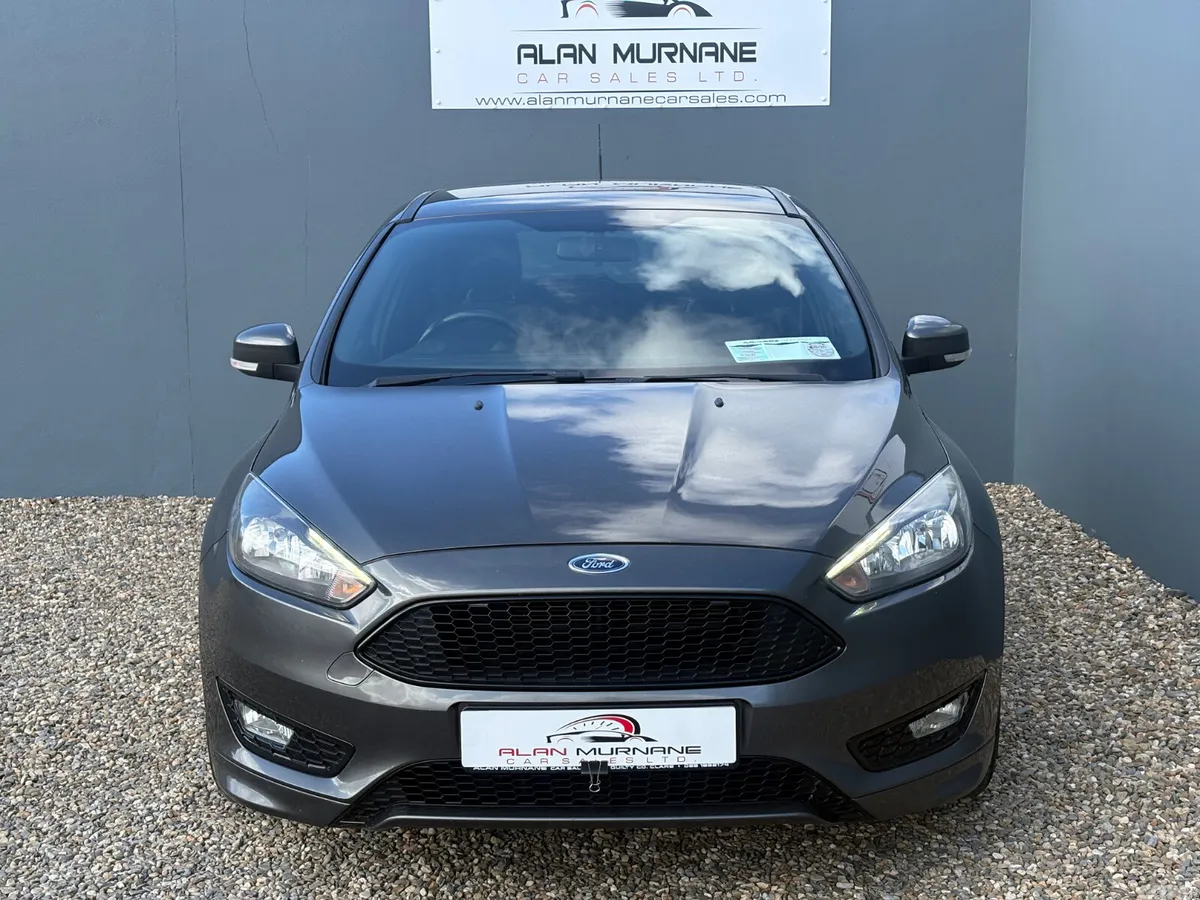 Ford Focus Hatchback, Diesel, 2017, Grey