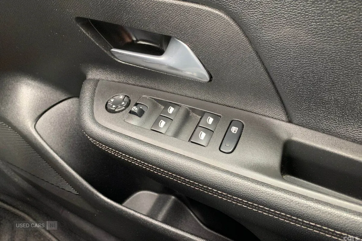Vauxhall Mokka SUV, Petrol, 2022, Black