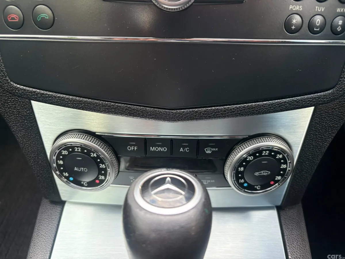 Mercedes-Benz C-Class Saloon, Petrol, 2009, Silver