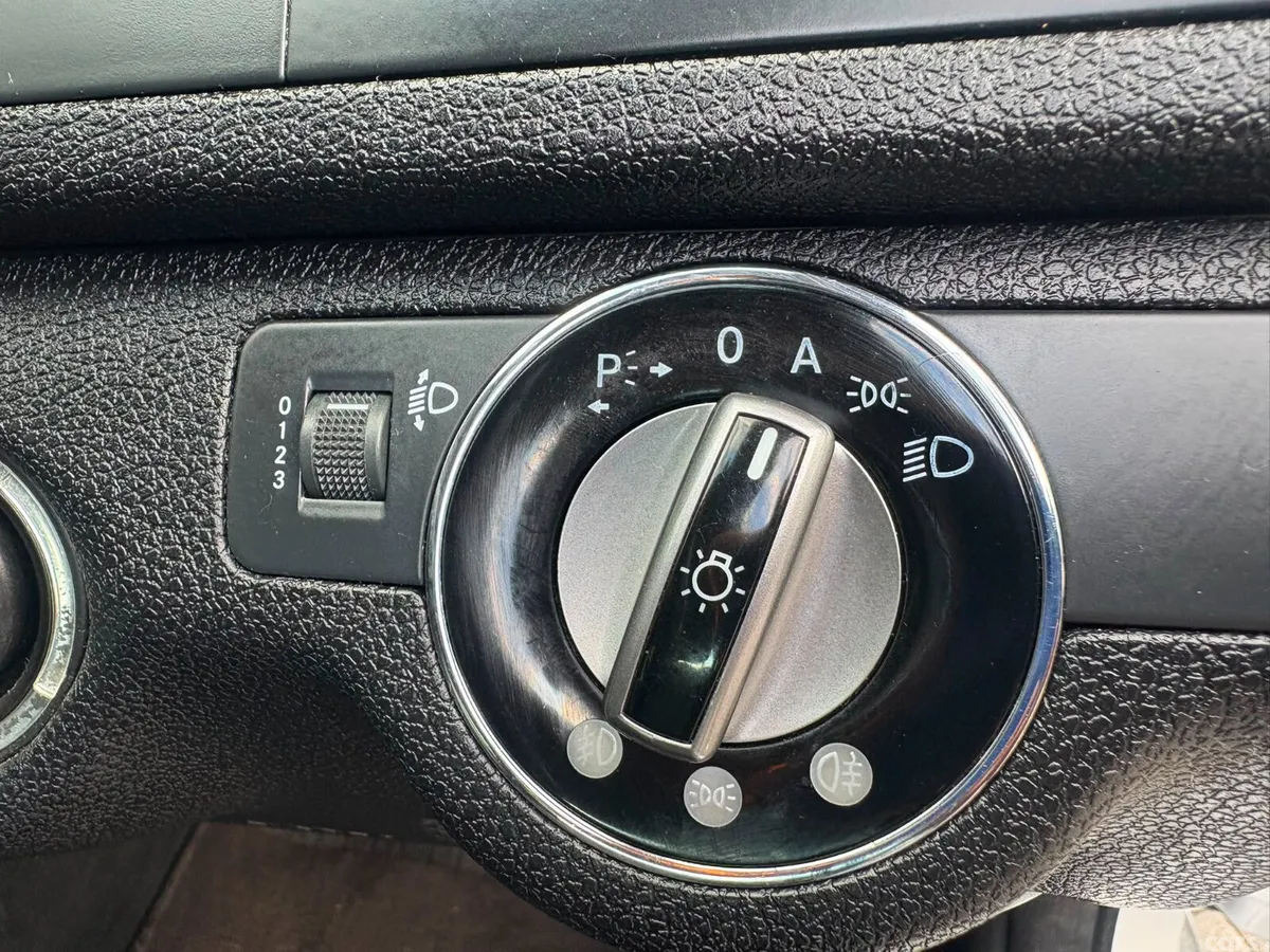 Mercedes-Benz C-Class Saloon, Petrol, 2009, Silver