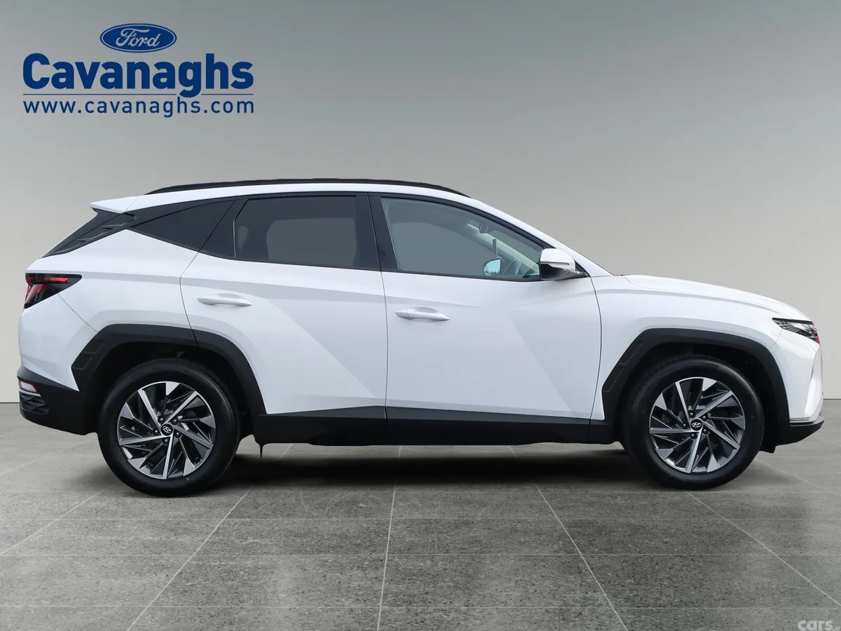 Hyundai Tucson SUV, Diesel, 2022, White