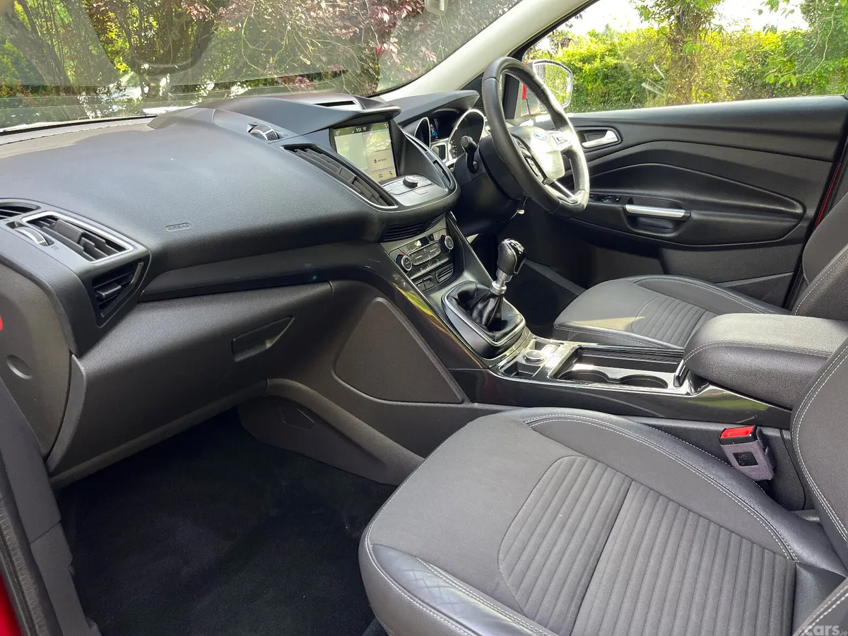 Ford Kuga SUV, Diesel, 2017, Red