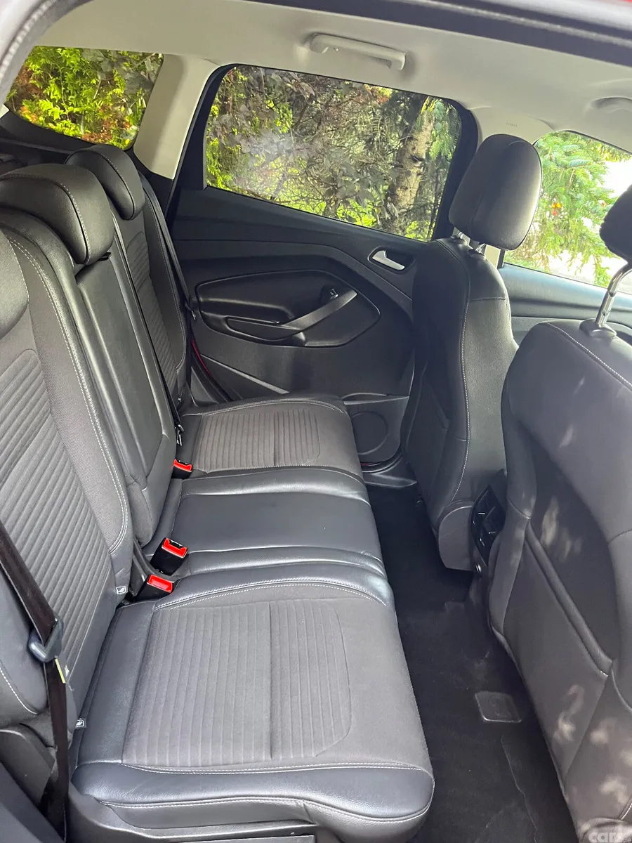 Ford Kuga SUV, Diesel, 2017, Red