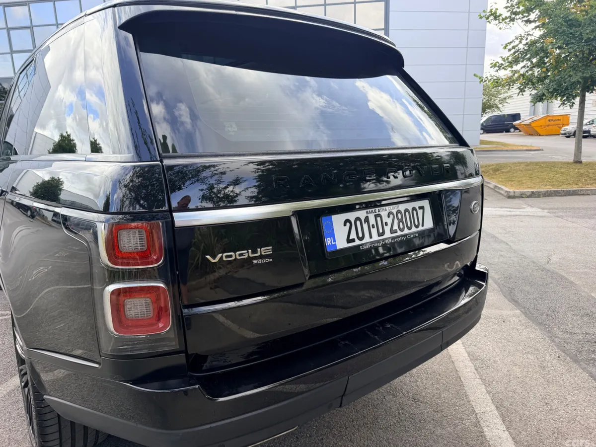 Land Rover Range Rover SUV, Petrol Plug-in Hybrid, 2020, Black