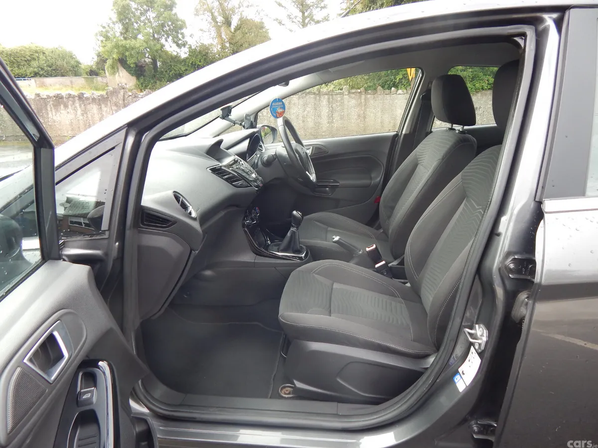 Ford Fiesta Hatchback, Diesel, 2016, Grey